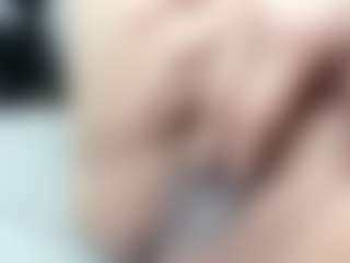 Salmamilf's Live Sex Cam Show