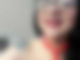 Live cam show with Salmamilf - Middle Aged on StripNow