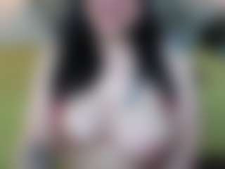 Salmamilf's Live Sex Cam Show