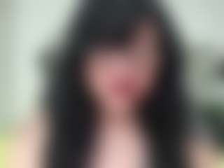 Salmamilf's Live Sex Cam Show