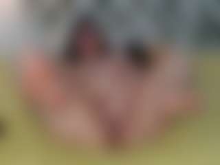 Salmamilf's Live Sex Cam Show