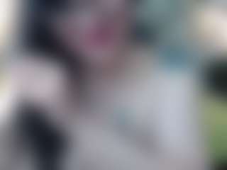 Salmamilf's Live Sex Cam Show