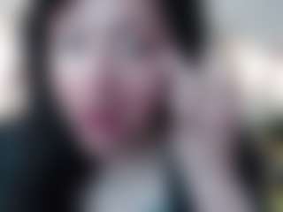 Salmamilf's Live Sex Cam Show