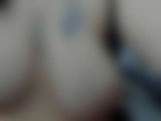 Live cam show with Salmamilf - Middle Aged on CamClone
