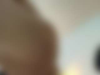 Salmamilf's Live Sex Cam Show