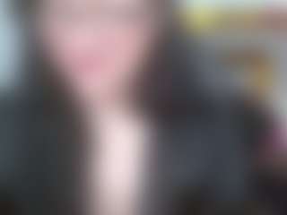 Live cam show with Salmamilf - Gamer Mature on livesuperchat.net