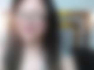 Salmamilf's Live Sex Cam Show