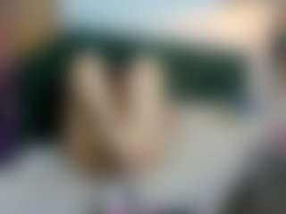 Salmamilf's Live Sex Cam Show