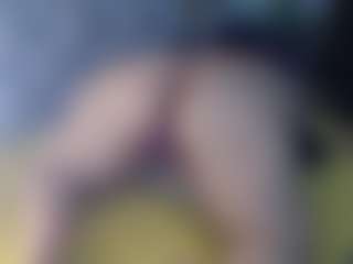 Live cam show with Salmamilf - Anal White on chickslive.net | colombia