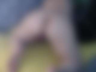 Live cam show with Salmamilf - Brown Eyes Mature on PervPlay.com