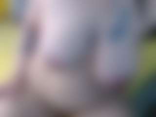 Live cam show with Salmamilf - Big Tits MILF on Latina Girls