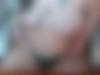 Salmamilf's Live Sex Cam Show