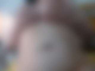 Salmamilf's Live Sex Cam Show