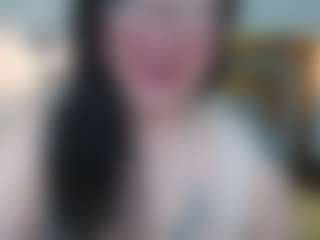 Live cam show with Salmamilf - Glasses on Camsoda