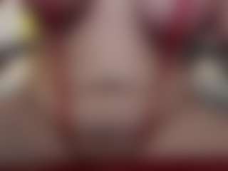 Live cam show with Salmamilf - Squirt MILF on Camsoda