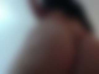 Live cam show with Salmamilf - Shaved Pussy Mature on Camsoda