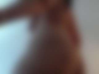 Salmamilf's Live Sex Cam Show