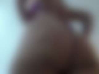 Salmamilf's Live Sex Cam Show