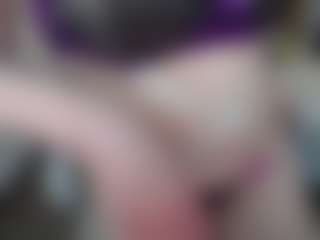 Salmamilf's Live Sex Cam Show
