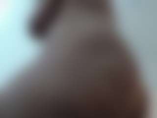 Salmamilf's Live Sex Cam Show