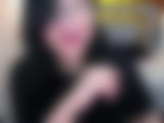 Salmamilf's Live Sex Cam Show