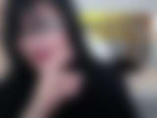 Salmamilf's Live Sex Cam Show