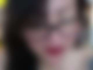 Salmamilf's Live Sex Cam Show
