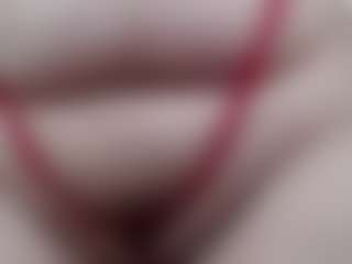 Salmamilf's Live Sex Cam Show