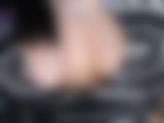 Salmamilf MILF webcam performer live streaming