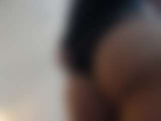 Salmamilf's Live Sex Cam Show