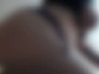 Salmamilf's Live Sex Cam Show