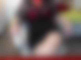 Salmamilf MILF webcam performer live streaming