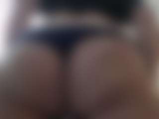 Salmamilf's Live Sex Cam Show