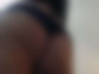 Salmamilf's Live Sex Cam Show