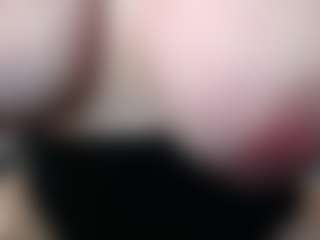 Salmamilf's Live Sex Cam Show