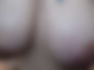 Live cam show with Salmamilf - Glasses on PervPlay.com