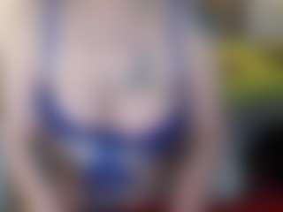 Salmamilf's Live Sex Cam Show
