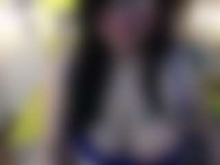 Salmamilf's Live Sex Cam Show