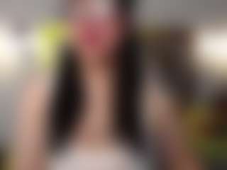 Salmamilf's Live Sex Cam Show