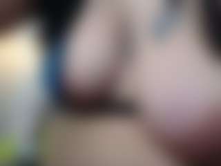 Salmamilf's Live Sex Cam Show