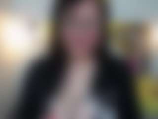 Salmamilf's Live Sex Cam Show