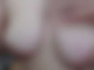 Salmamilf's Live Sex Cam Show
