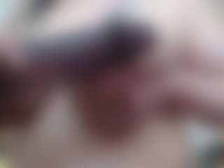 Salmamilf's Live Sex Cam Show