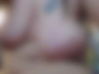 Salmamilf's Live Sex Cam Show