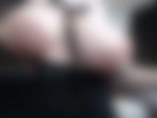Salmamilf's Live Sex Cam Show