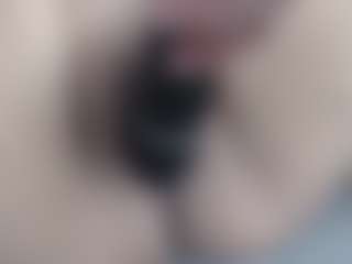 Salmamilf's Live Sex Cam Show