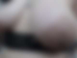 Salmamilf's Live Sex Cam Show