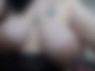 Salmamilf's Live Sex Cam Show