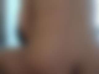 Salmamilf's Live Sex Cam Show
