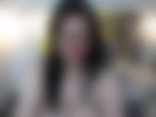 Live cam show with Salmamilf - Gamer Mature on CamClone